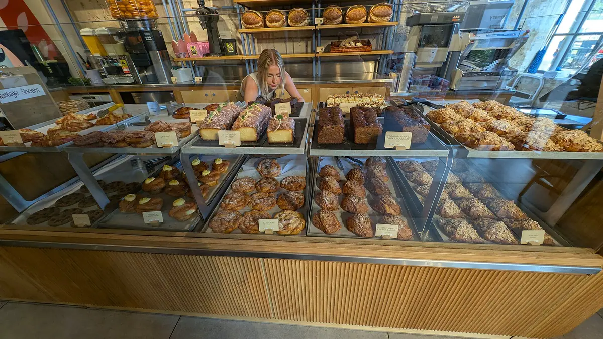 Staniforths – bakery in Hoyland town centre